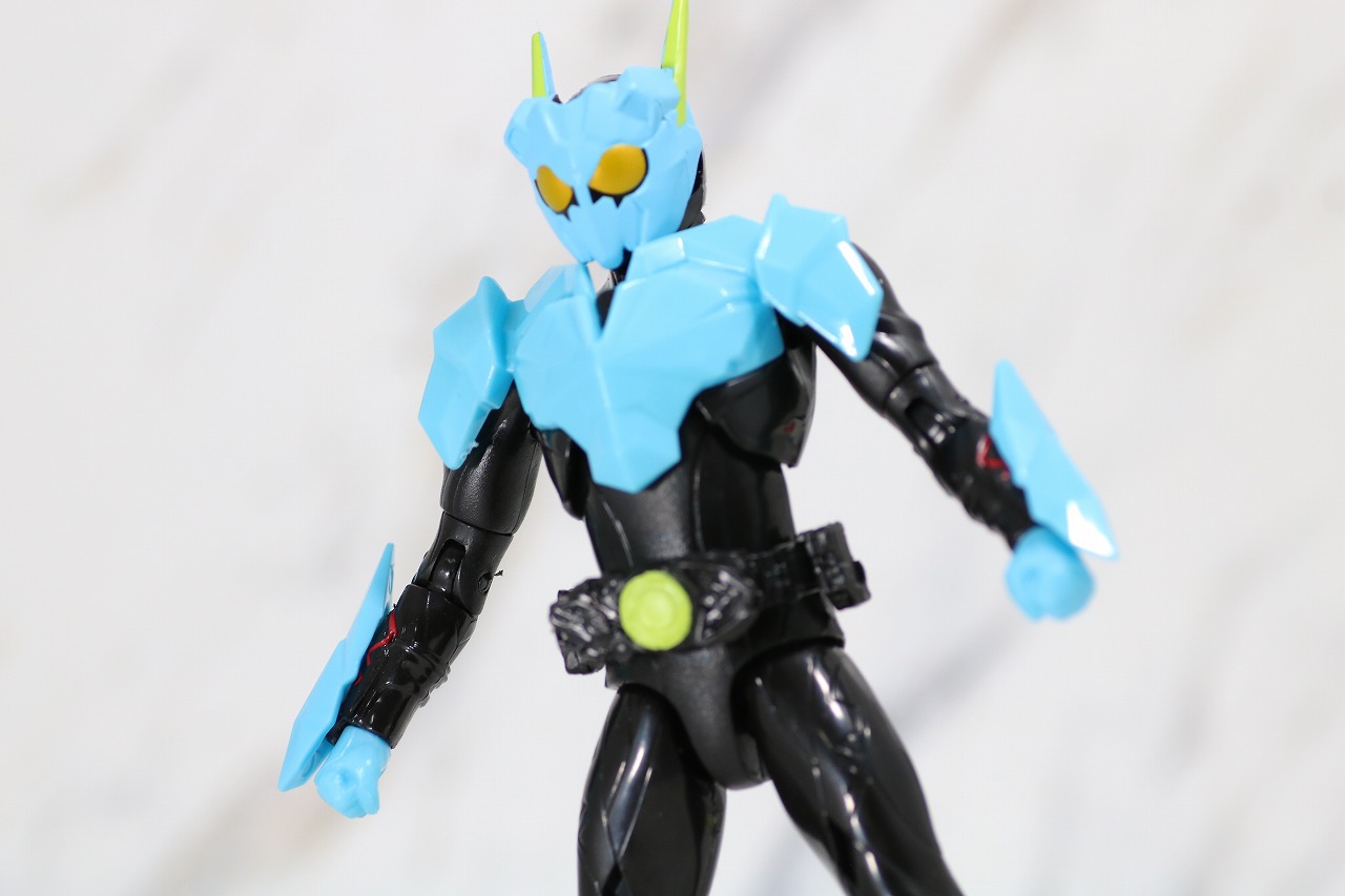 RKF　RIDER KICK'S FIGURE　仮面ライダーゼロワン　ハイブリットライズフィギュア　レビュー　フリージングベアー　アクション