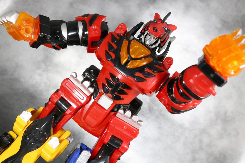 ゲキトージャ Amazon.co.jp: 獣拳合体 DXゲキトージャ : おもちゃ