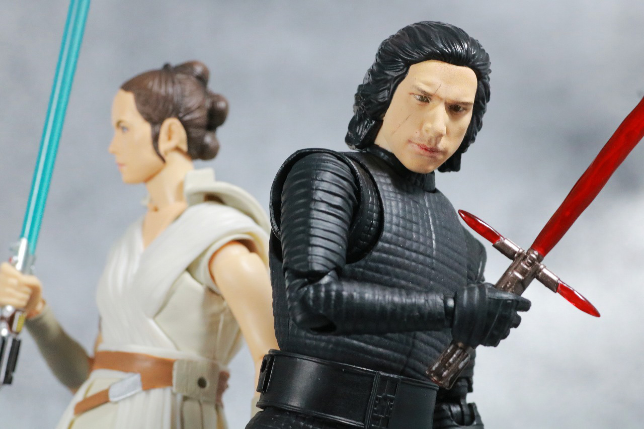 S.H.フィギュアーツ　カイロ・レン　（STAR WARS: The Rise of Skywalker）　スカイウォーカーの夜明け　レビュー　アクション　レイ