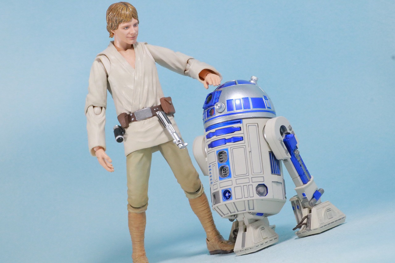 S.H.フィギュアーツ　R2-D2　（A NEW HOPE）　レビュー　アクション　ルーク・スカイウォーカー