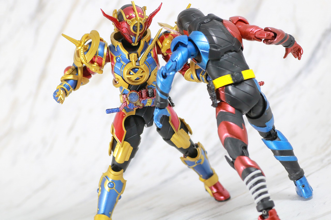 S.H.フィギュアーツ　仮面ライダーエボル　レビュー　アクション　フェーズ1　エボルコブラ　仮面ライダービルド　ラビットタンクフォーム