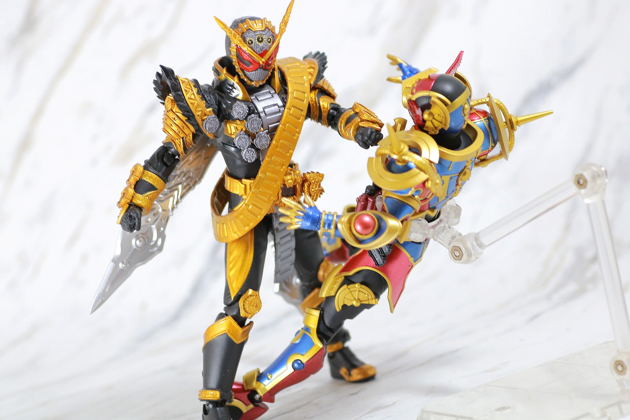 S.H.フィギュアーツ　仮面ライダーエボル　レビュー　アクション　フェーズ1　エボルコブラ　オーマジオウ