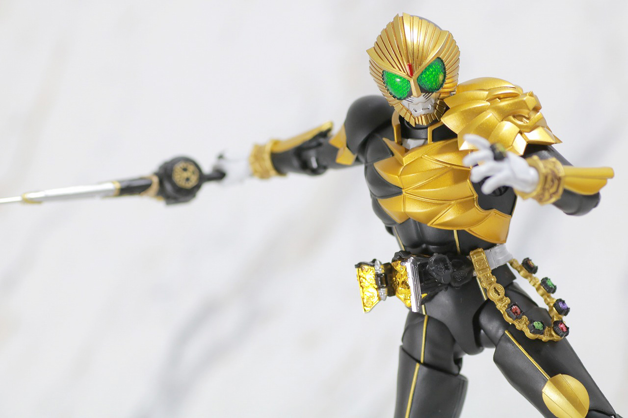 S.H.フィギュアーツ　仮面ライダービースト　真骨彫製法　レビュー　アクション