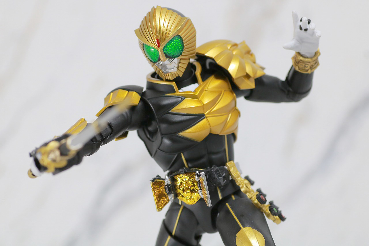 S.H.フィギュアーツ　仮面ライダービースト　真骨彫製法　レビュー　アクション