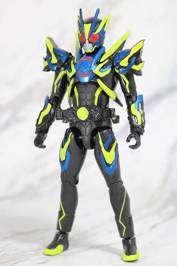 RKF　仮面ライダーゼロワン　シャイニングアサルトホッパー　レビュー　全身