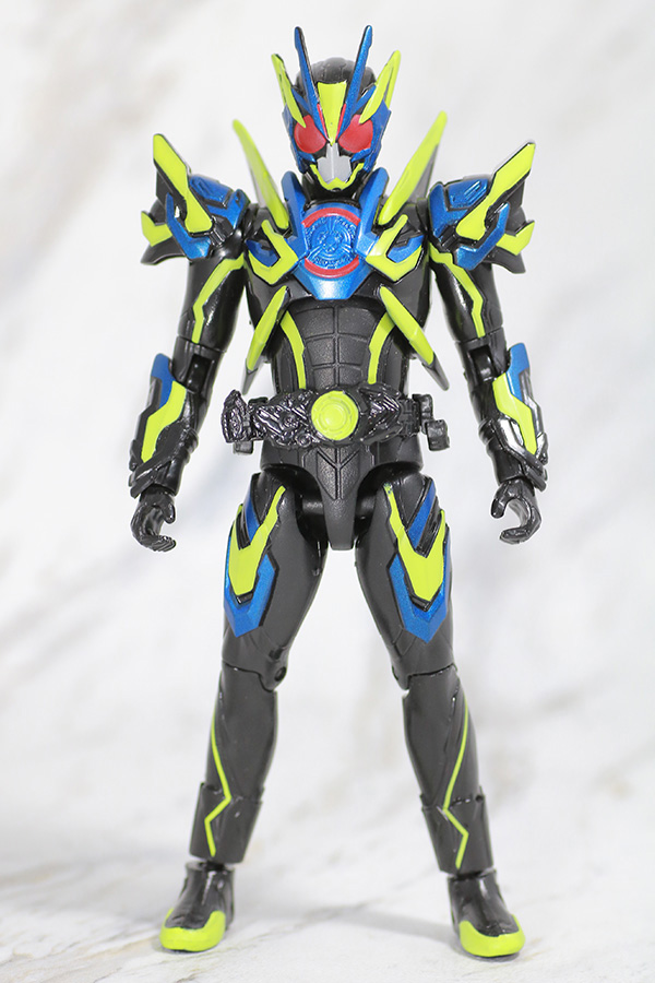 RKF　仮面ライダーゼロワン　シャイニングアサルトホッパー　レビュー　全身