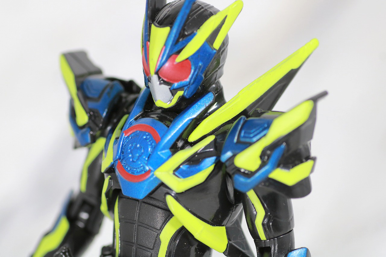 RKF　仮面ライダーゼロワン　シャイニングアサルトホッパー　レビュー　全身