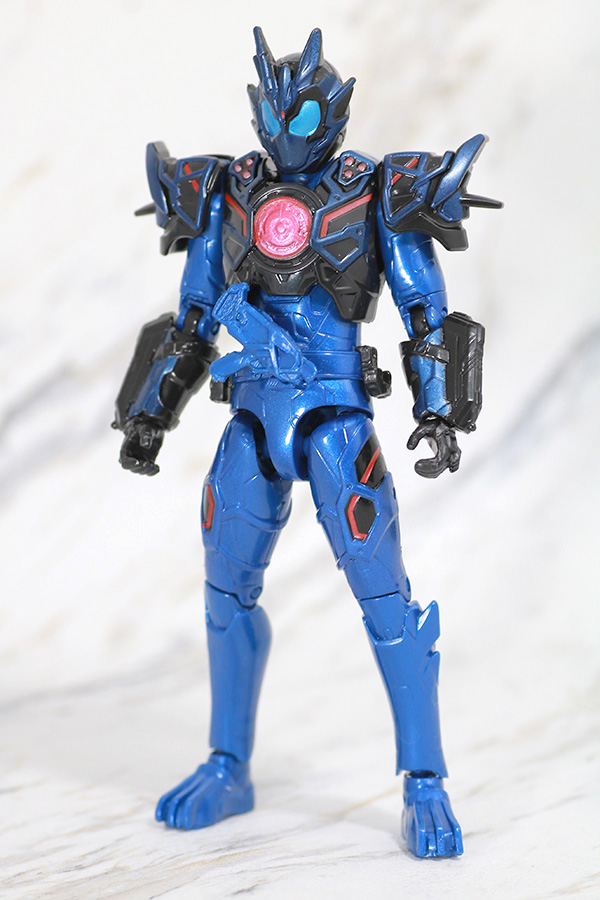 RKF　RIDER KICK'S FIGURE　仮面ライダーバルカン　アサルトウルフ　レビュー　全身