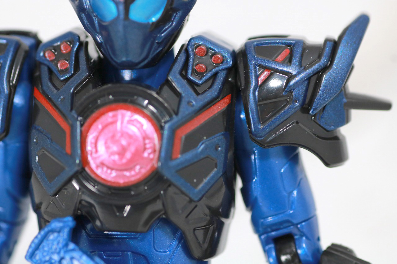 RKF　RIDER KICK'S FIGURE　仮面ライダーバルカン　アサルトウルフ　レビュー　全身