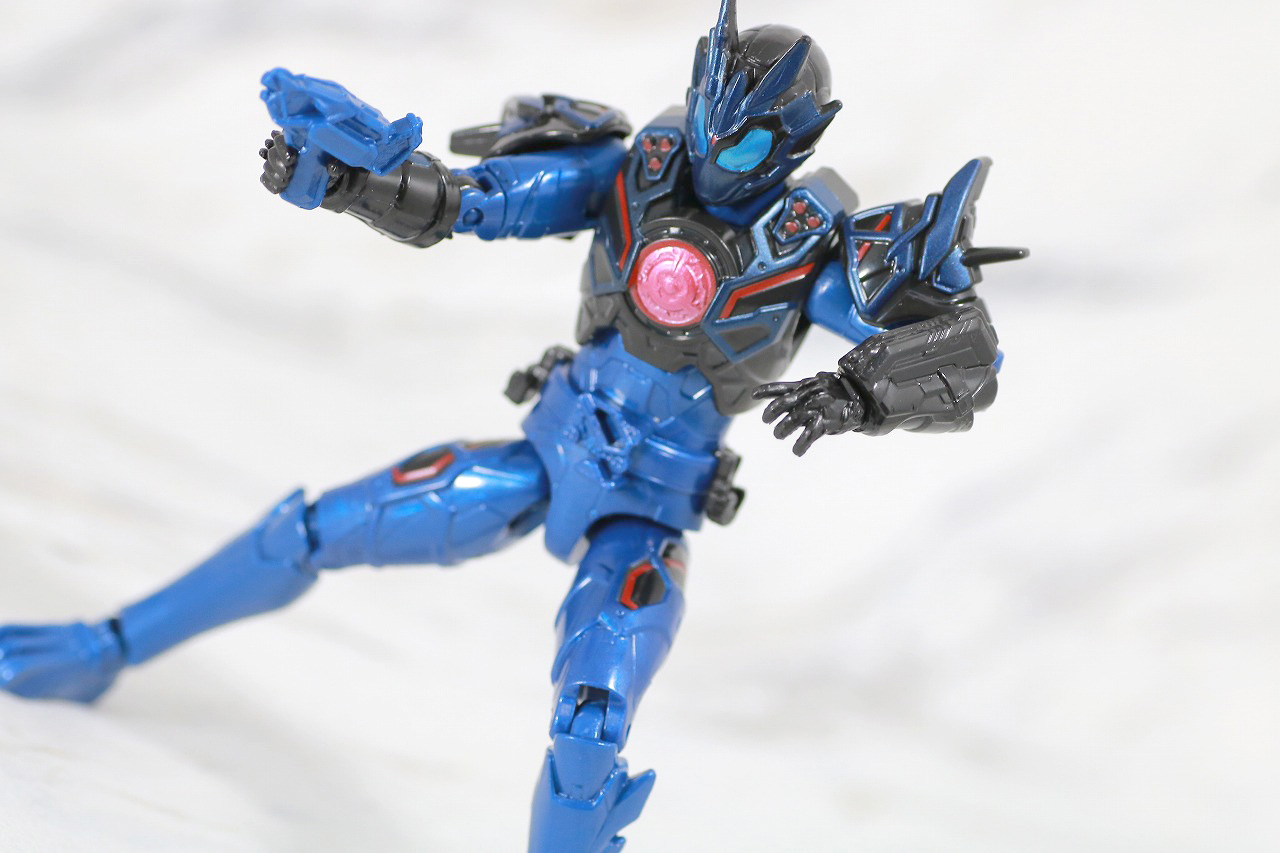 RKF　RIDER KICK'S FIGURE　仮面ライダーバルカン　アサルトウルフ　レビュー　アクション