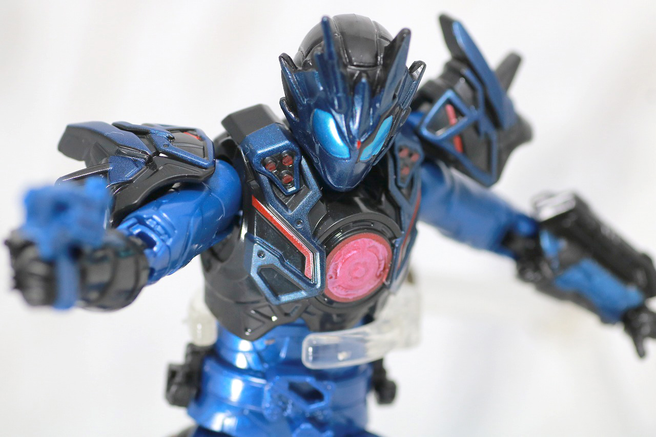 RKF　RIDER KICK'S FIGURE　仮面ライダーバルカン　アサルトウルフ　レビュー　アクション