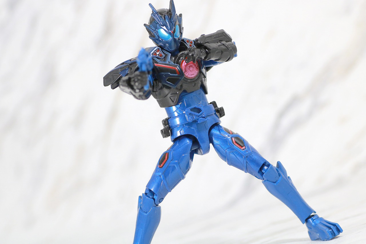 RKF　RIDER KICK'S FIGURE　仮面ライダーバルカン　アサルトウルフ　レビュー　アクション