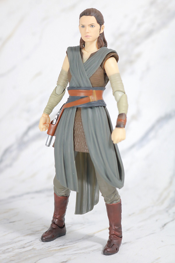 S.H.フィギュアーツ　レイ　（THE LAST JEDI）　最後のジェダイ　レビュー　全身