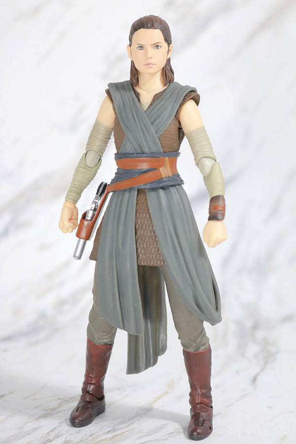 S.H.フィギュアーツ　レイ　（THE LAST JEDI）　最後のジェダイ　レビュー　全身