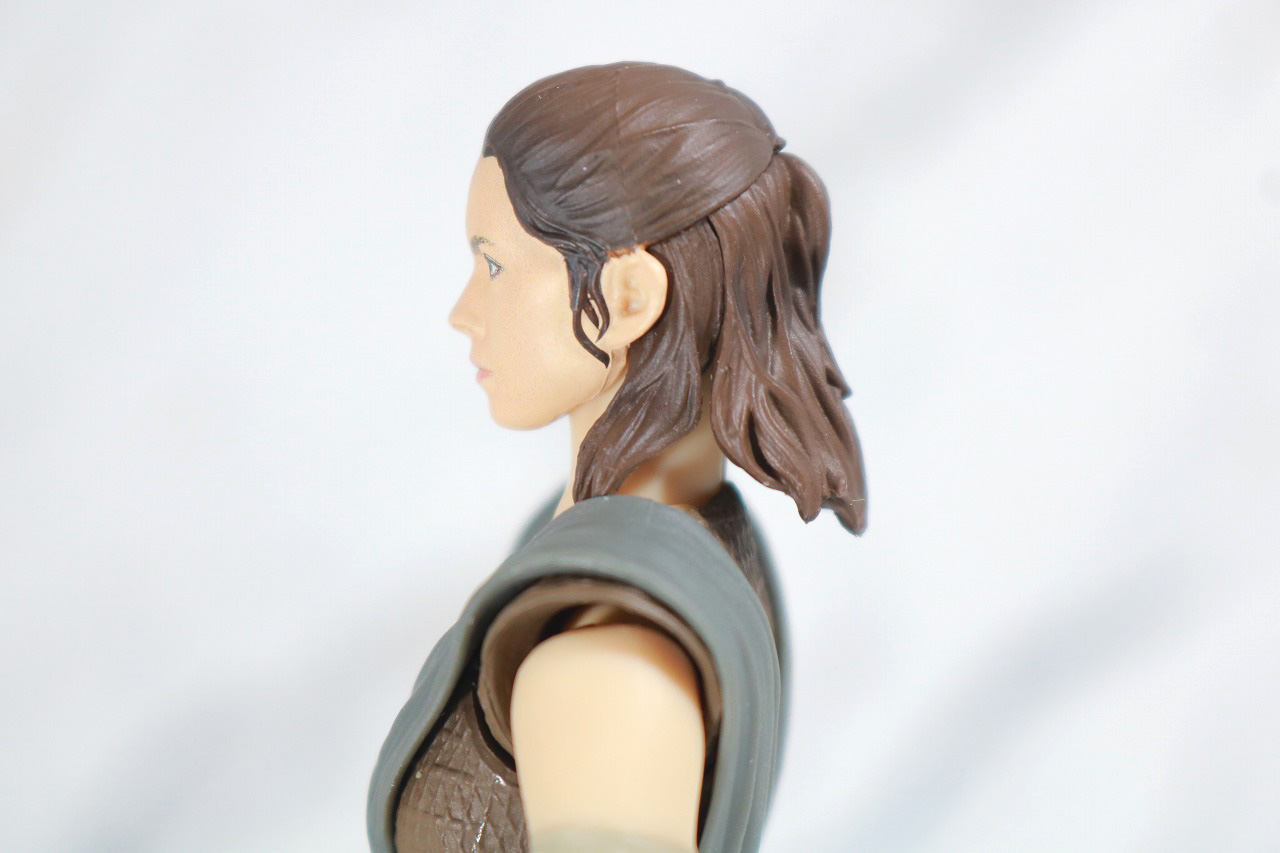 S.H.フィギュアーツ　レイ　（THE LAST JEDI）　最後のジェダイ　レビュー　可動範囲