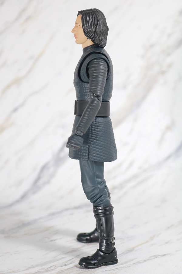 S.H.フィギュアーツ　カイロ・レン（THE LAST JEDI）　最後のジェダイ　レビュー　全身