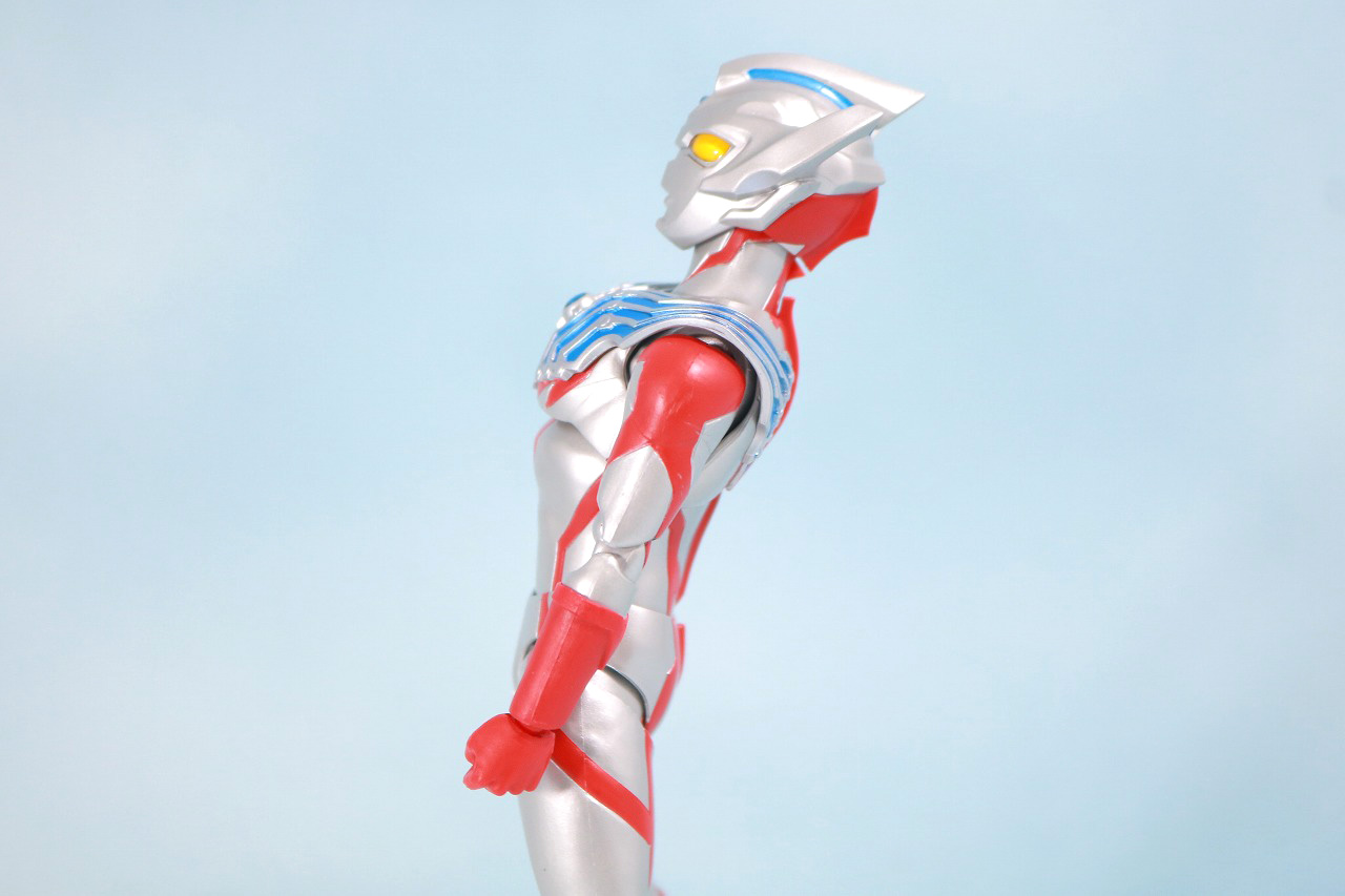 S.H.フィギュアーツ　ウルトラマンタイガ　レビュー　可動範囲