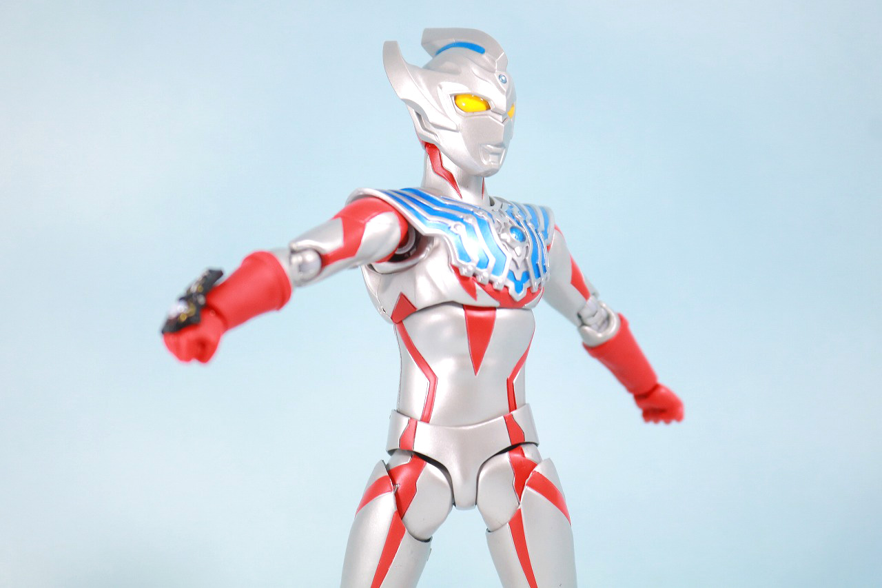 S.H.フィギュアーツ　ウルトラマンタイガ　レビュー　可動範囲