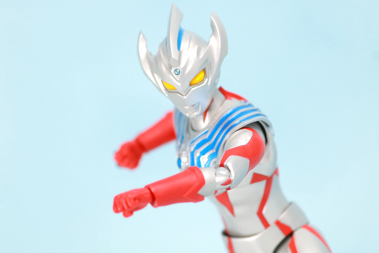 S.H.フィギュアーツ　ウルトラマンタイガ　レビュー　アクション