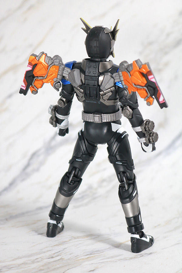 S.H.フィギュアーツ　仮面ライダーゲイツリバイブ　真の救世主セット　疾風　レビュー　全身