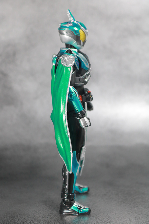 S.H.フィギュアーツ　仮面ライダーブレン　レビュー　全体