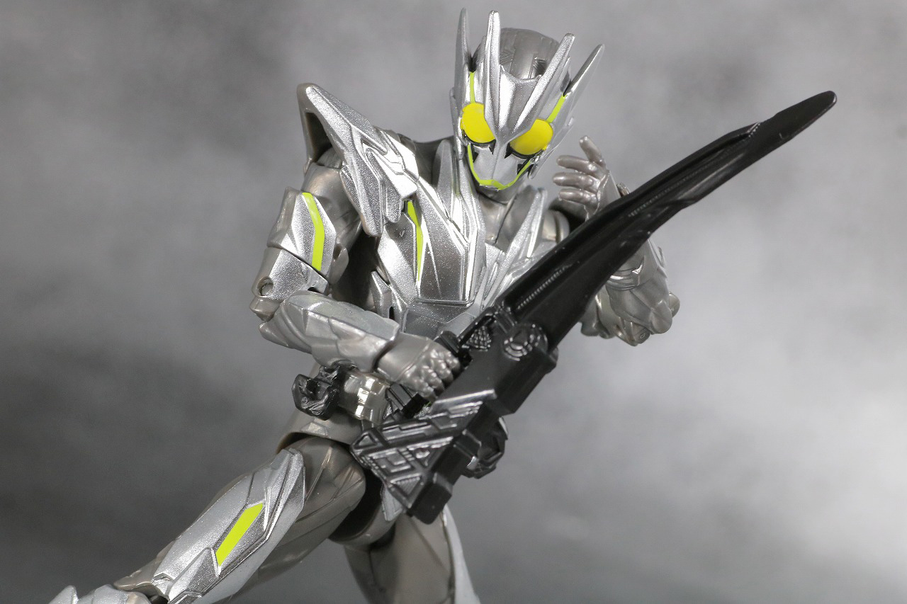 S.H.フィギュアーツ　仮面ライダーゼロワン　メタルクラスタホッパー　レビュー　アクション