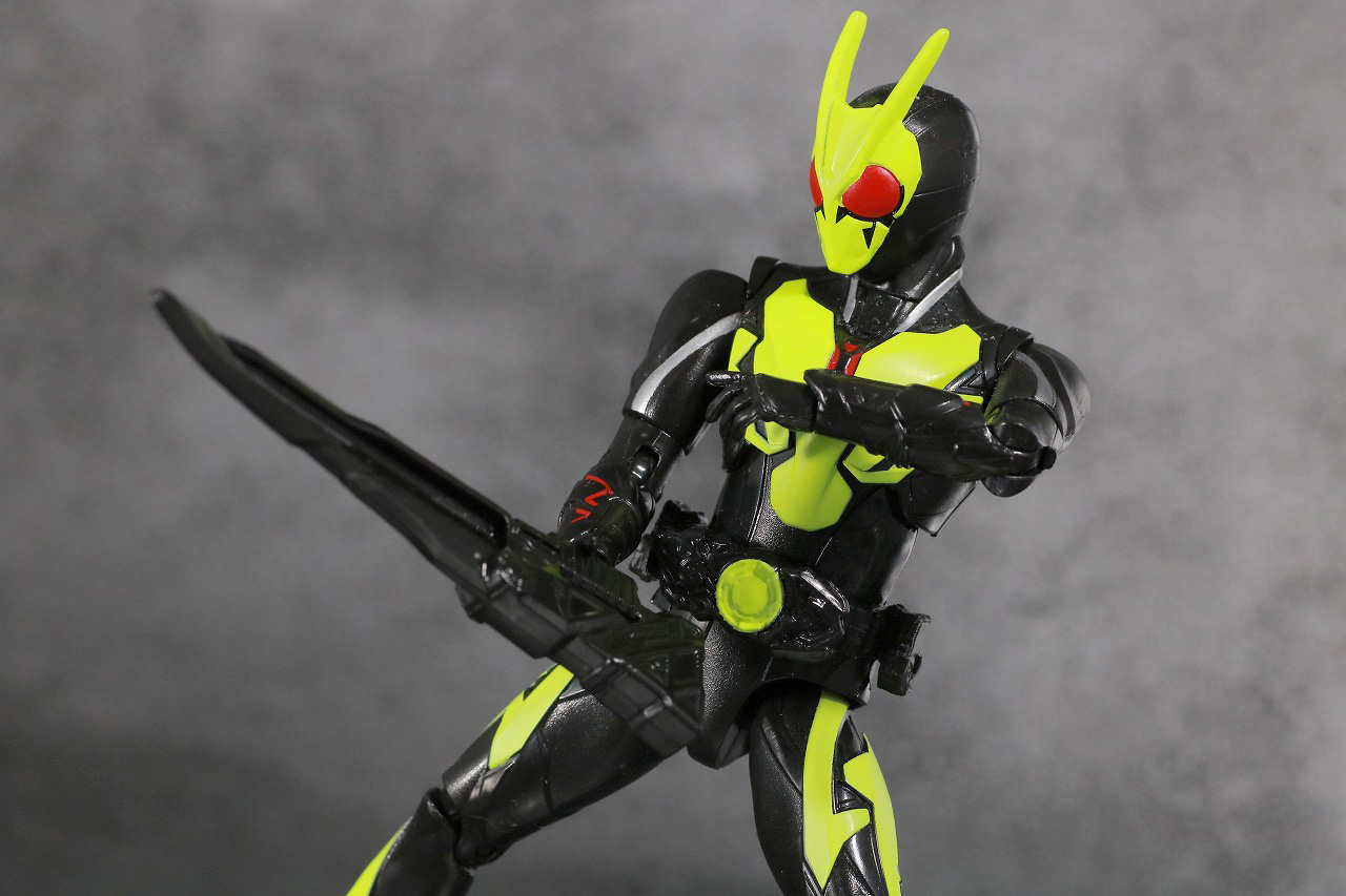 S.H.フィギュアーツ　仮面ライダーゼロワン　メタルクラスタホッパー　レビュー　アクション