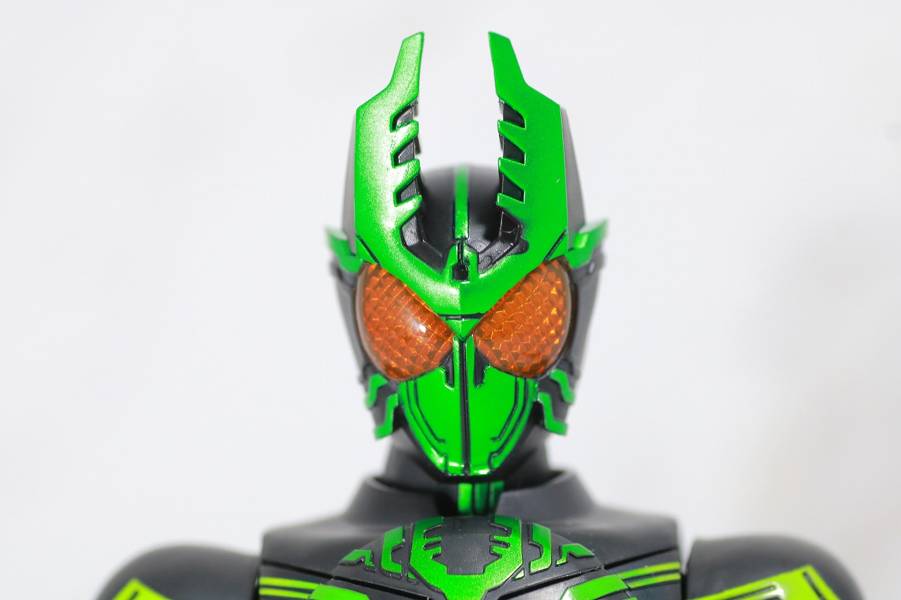 S.H.フィギュアーツ　仮面ライダーオーズ　ガタキリバコンボ　真骨彫製法　レビュー　全身