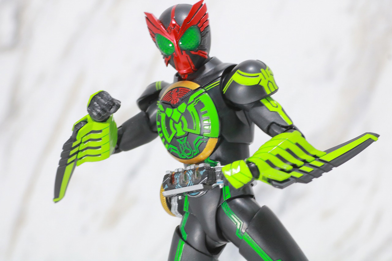 S.H.フィギュアーツ　仮面ライダーオーズ　ガタキリバコンボ　真骨彫製法　レビュー　アクション　タカキリバ