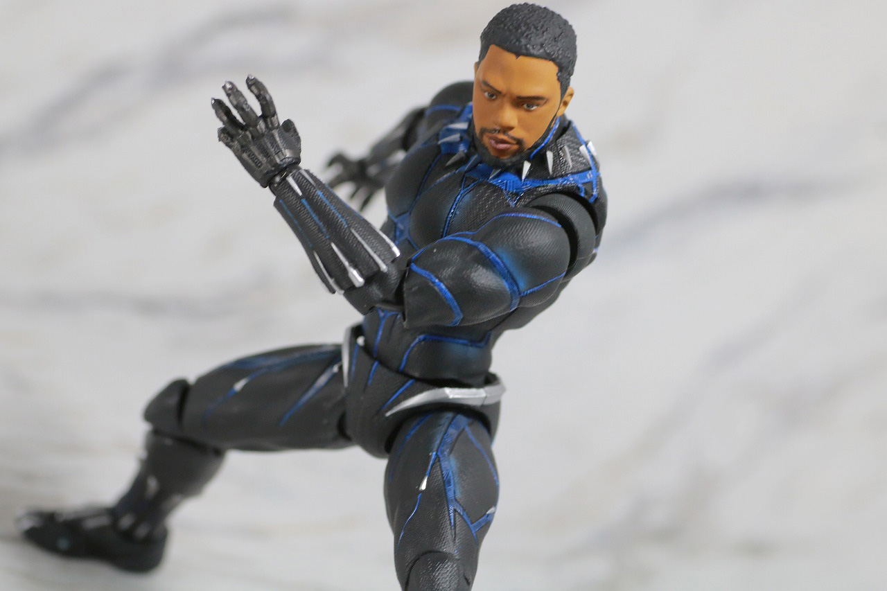 S.H.フィギュアーツ　ブラックパンサー　キング・オブ・ワカンダ　ティ・チャラ　レビュー　アクション