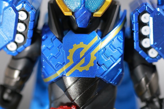 S.H.フィギュアーツ　仮面ライダービルド　タンクタンクフォーム　レビュー　全身