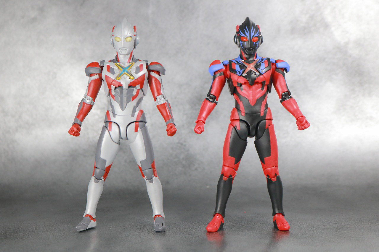 S.H.フィギュアーツ　ウルトラマンエックスダークネス　ダークネスゴモラアーマー　レビュー　全身　比較