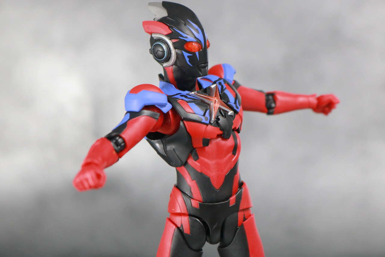 S.H.フィギュアーツ　ウルトラマンエックスダークネス　ダークネスゴモラアーマー　レビュー　可動範囲