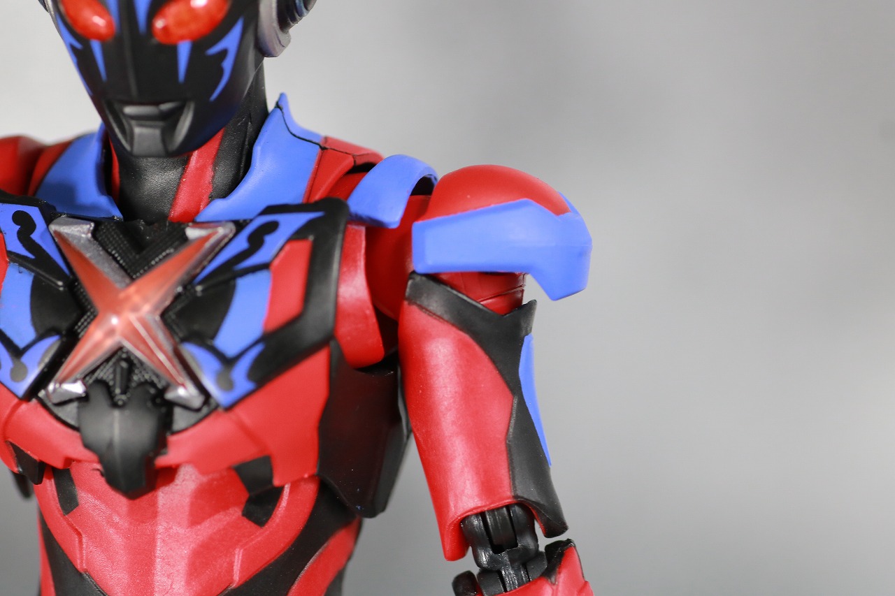 S.H.フィギュアーツ　ウルトラマンエックスダークネス　ダークネスゴモラアーマー　レビュー　全身