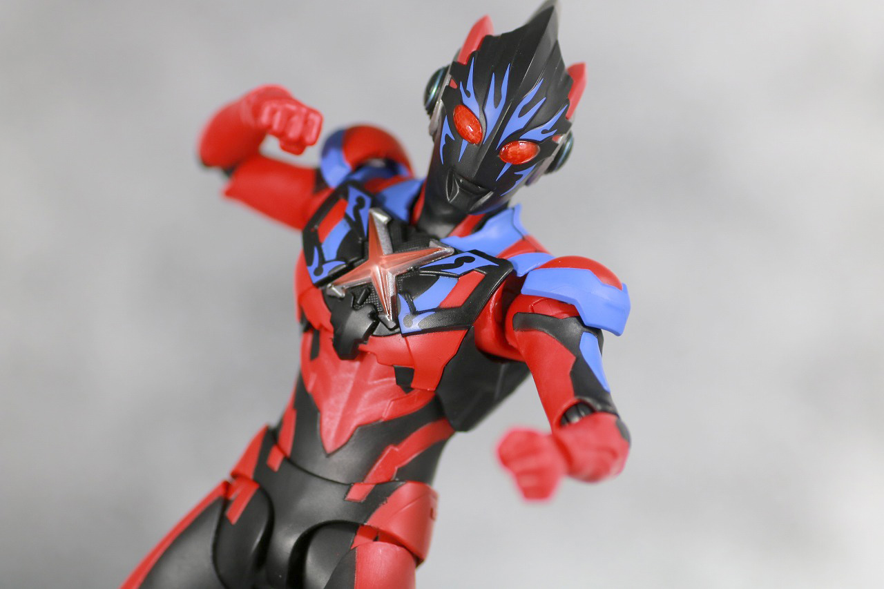 S.H.フィギュアーツ　ウルトラマンエックスダークネス　ダークネスゴモラアーマー　レビュー　アクション