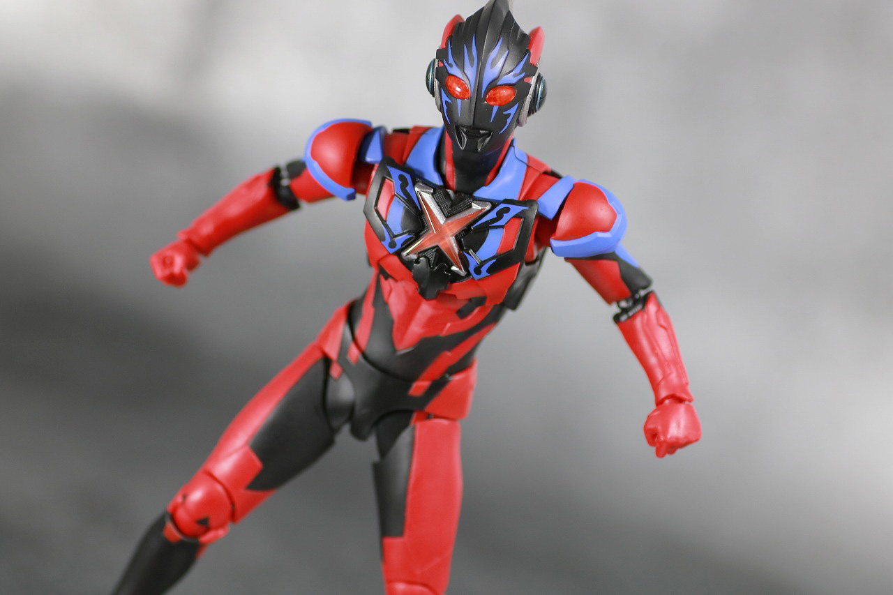 S.H.フィギュアーツ　ウルトラマンエックスダークネス　ダークネスゴモラアーマー　レビュー　アクション