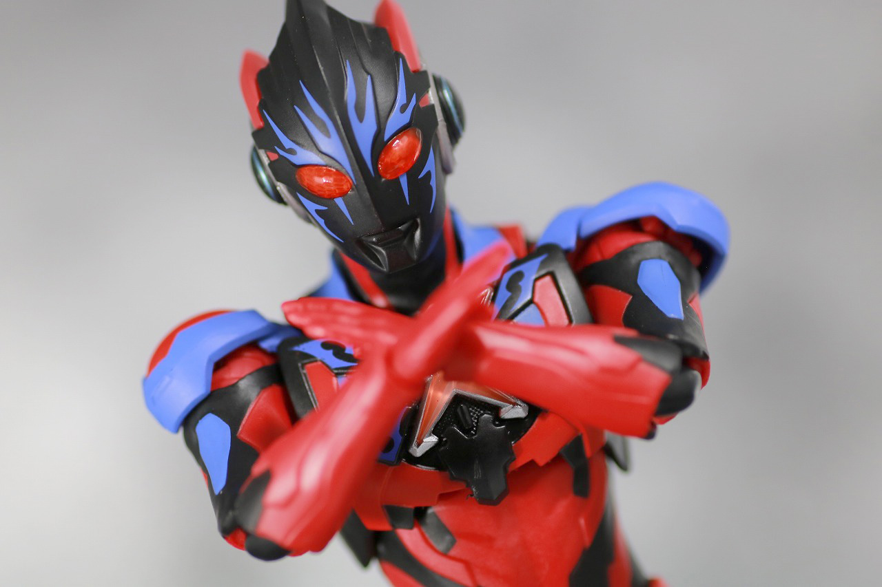 S.H.フィギュアーツ　ウルトラマンエックスダークネス　ダークネスゴモラアーマー　レビュー　アクション