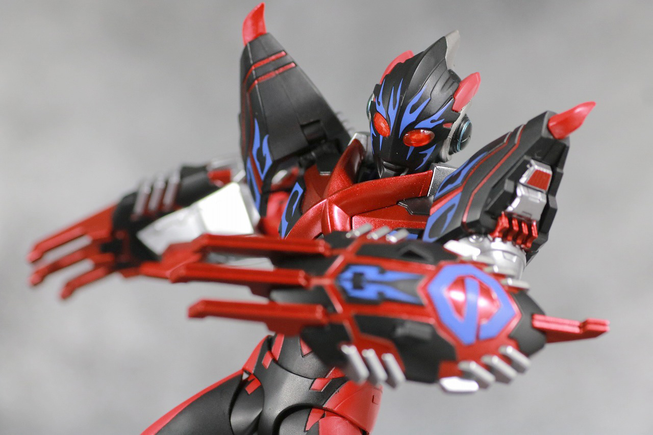 S.H.フィギュアーツ　ウルトラマンエックスダークネス　ダークネスゴモラアーマー　レビュー　アクション