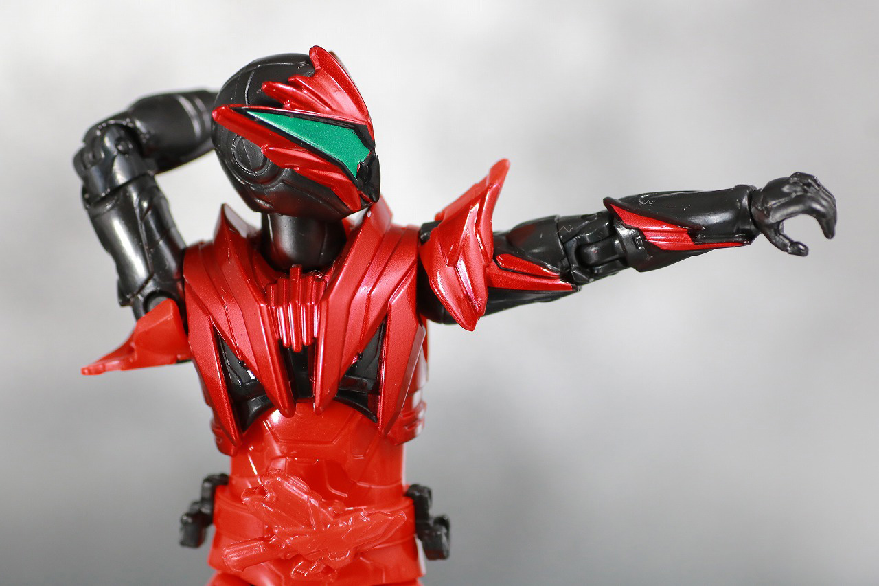 RKF　RIDER KICK'S FIGURE　仮面ライダー迅　バーニングファルコン　レビュー　可動範囲