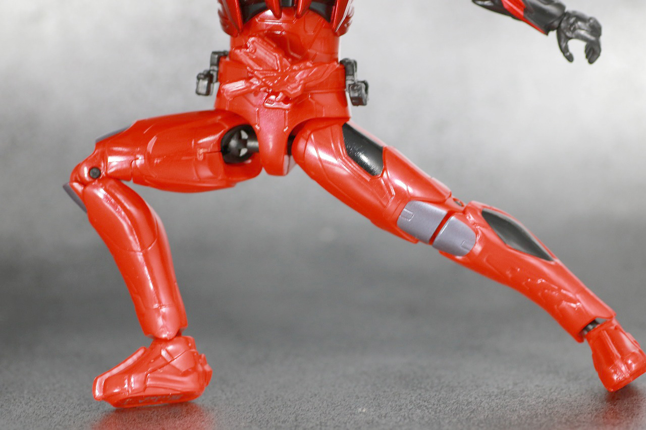 RKF　RIDER KICK'S FIGURE　仮面ライダー迅　バーニングファルコン　レビュー　可動範囲