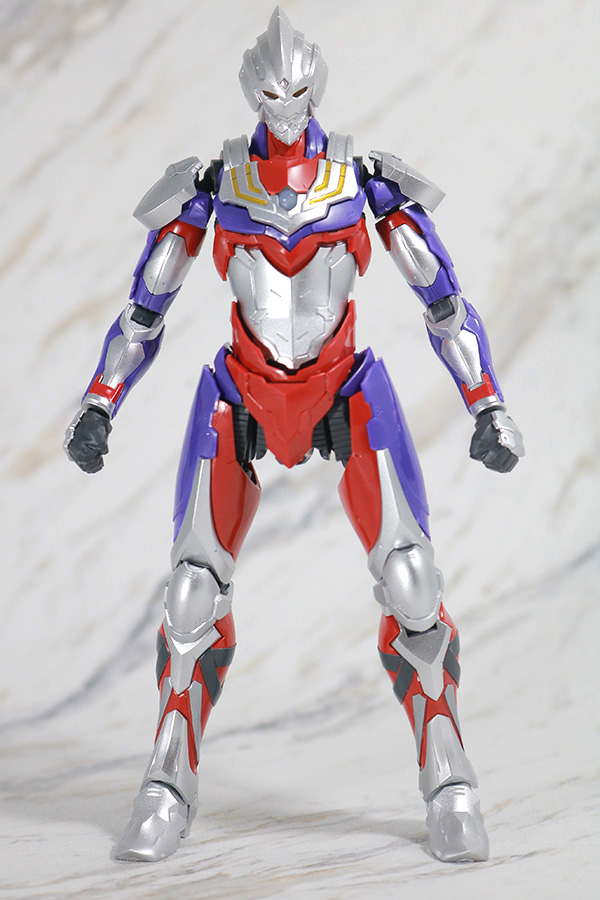 Figure-rise Standard　ULTRAMAN SUIT TIGA　ウルトラマンティガ　レビュー　全身