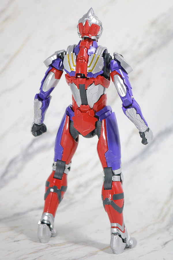 Figure-rise Standard　ULTRAMAN SUIT TIGA　ウルトラマンティガ　レビュー　全身