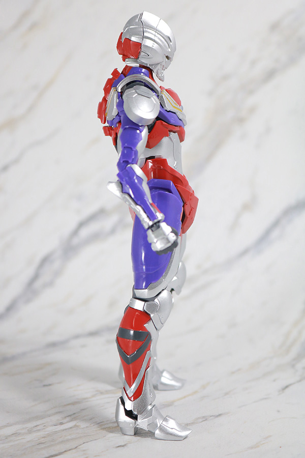 Figure-rise Standard　ULTRAMAN SUIT TIGA　ウルトラマンティガ　レビュー　全身