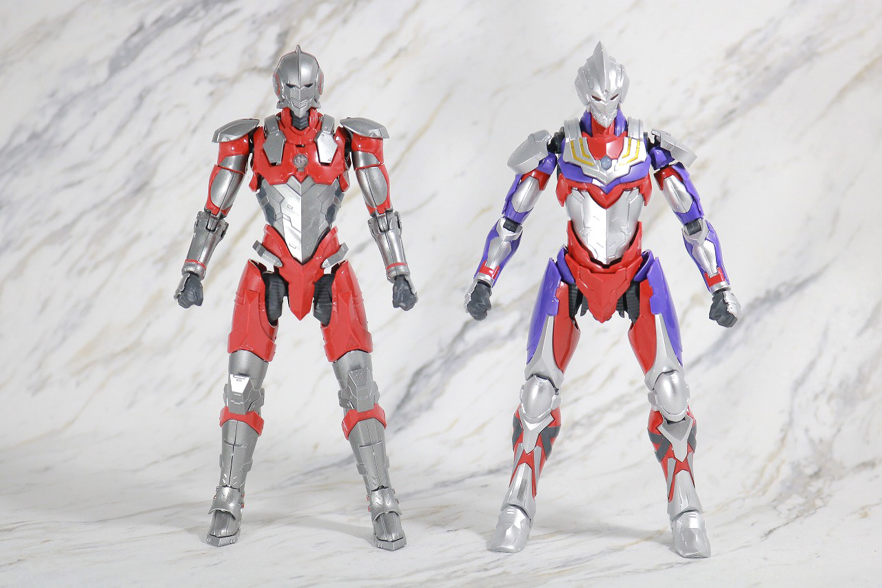 Figure-rise Standard　ULTRAMAN SUIT TIGA　ウルトラマンティガ　レビュー　全身　ULTRAMAN　比較