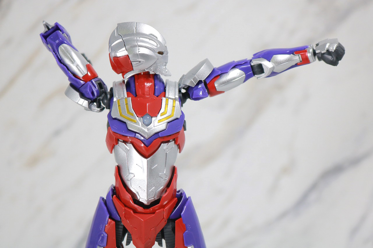 Figure-rise Standard　ULTRAMAN SUIT TIGA　ウルトラマンティガ　レビュー　可動範囲