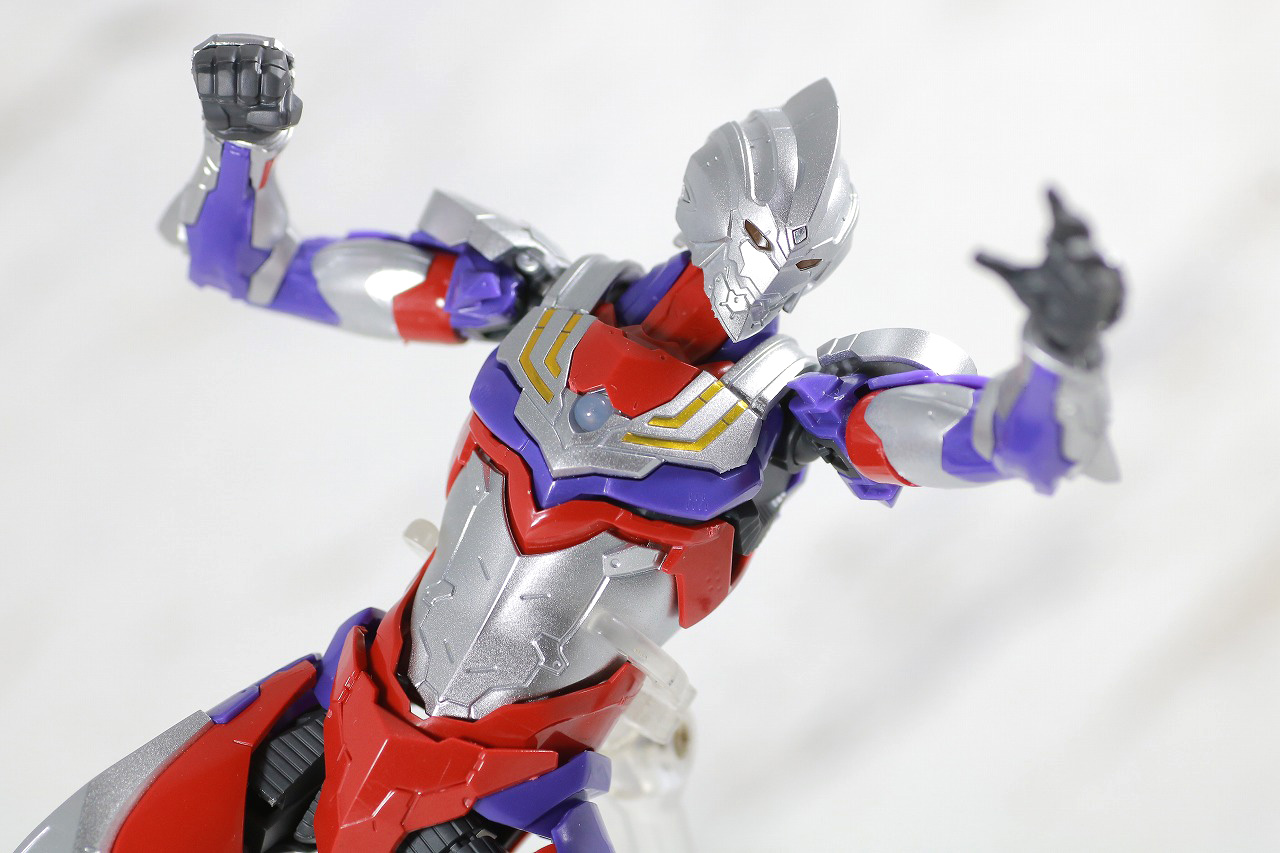 Figure-rise Standard　ULTRAMAN SUIT TIGA　ウルトラマンティガ　レビュー　アクション