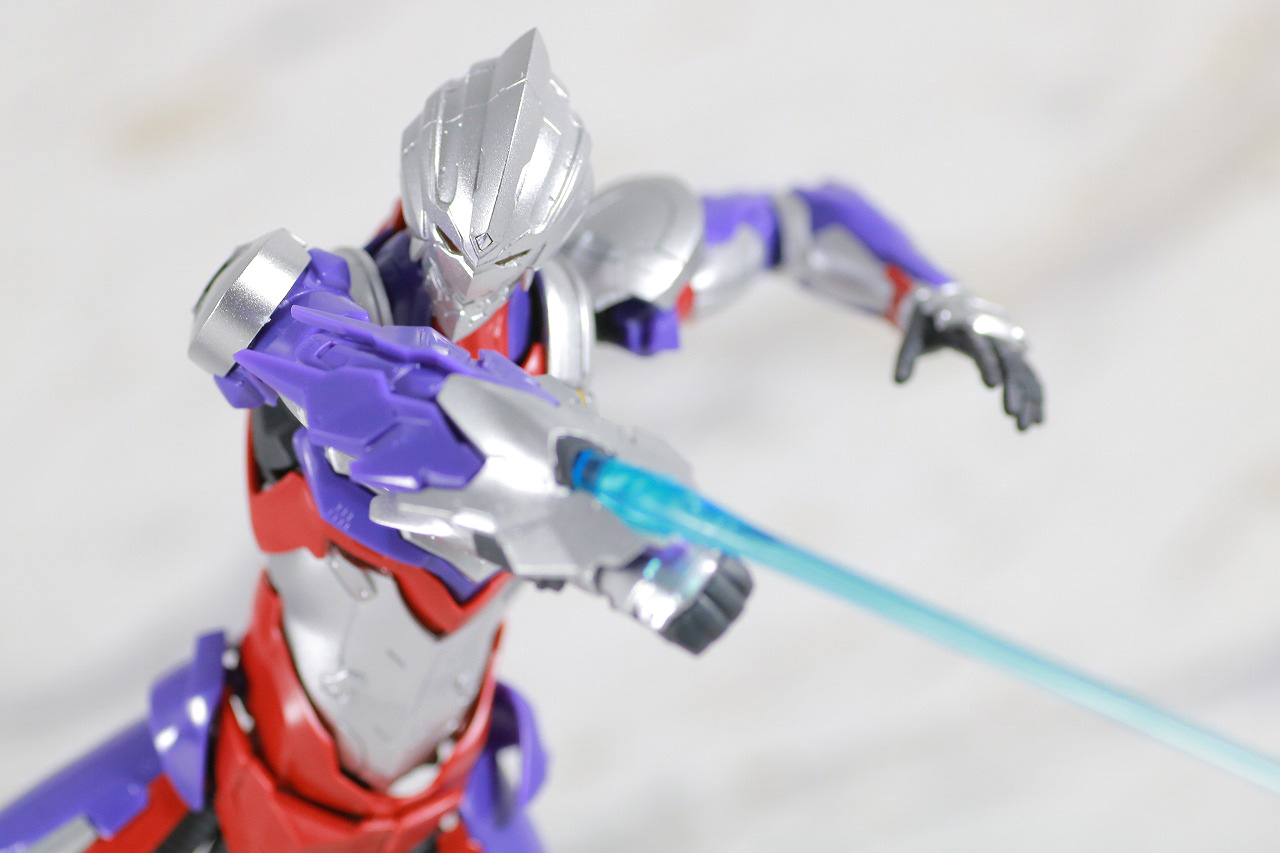 Figure-rise Standard　ULTRAMAN SUIT TIGA　ウルトラマンティガ　レビュー　アクション