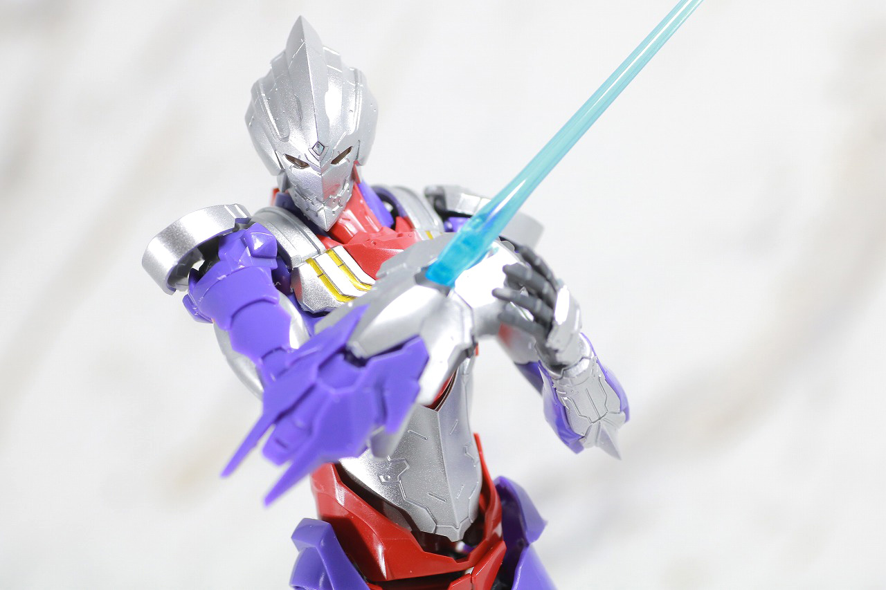 Figure-rise Standard　ULTRAMAN SUIT TIGA　ウルトラマンティガ　レビュー　アクション