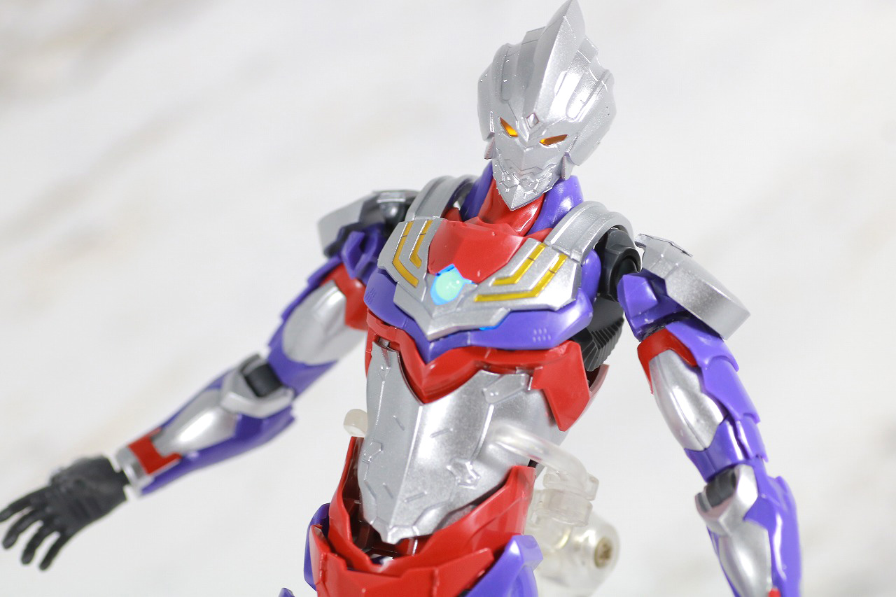 Figure-rise Standard　ULTRAMAN SUIT TIGA　ウルトラマンティガ　レビュー　アクション