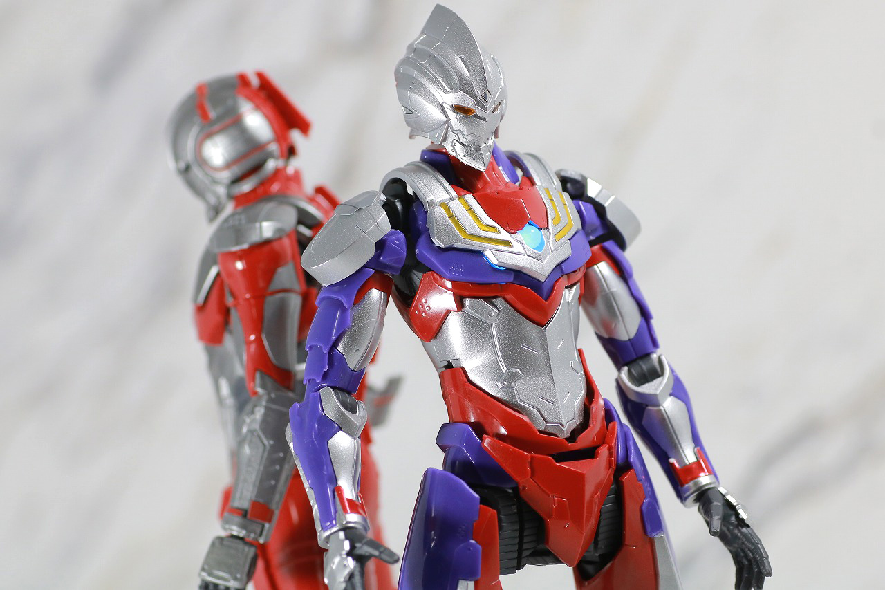 Figure-rise Standard　ULTRAMAN SUIT TIGA　ウルトラマンティガ　レビュー　アクション